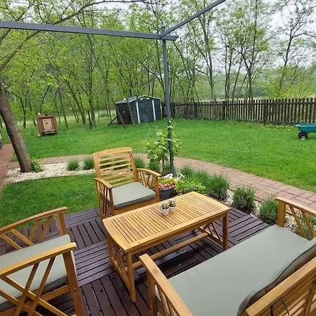 Villa Tuecsoektanya Vendeghaz *