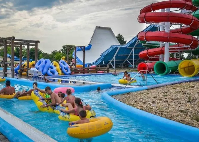 Villa Tuecsoektanya Vendeghaz *