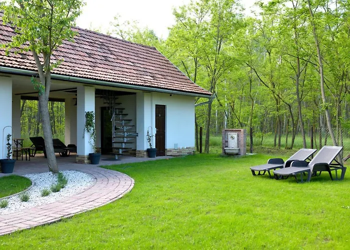 Villa Tuecsoektanya Vendeghaz